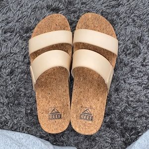 Reef sandles, from Ron Jon. Cushioned and comfortable. Never worn, just tried on